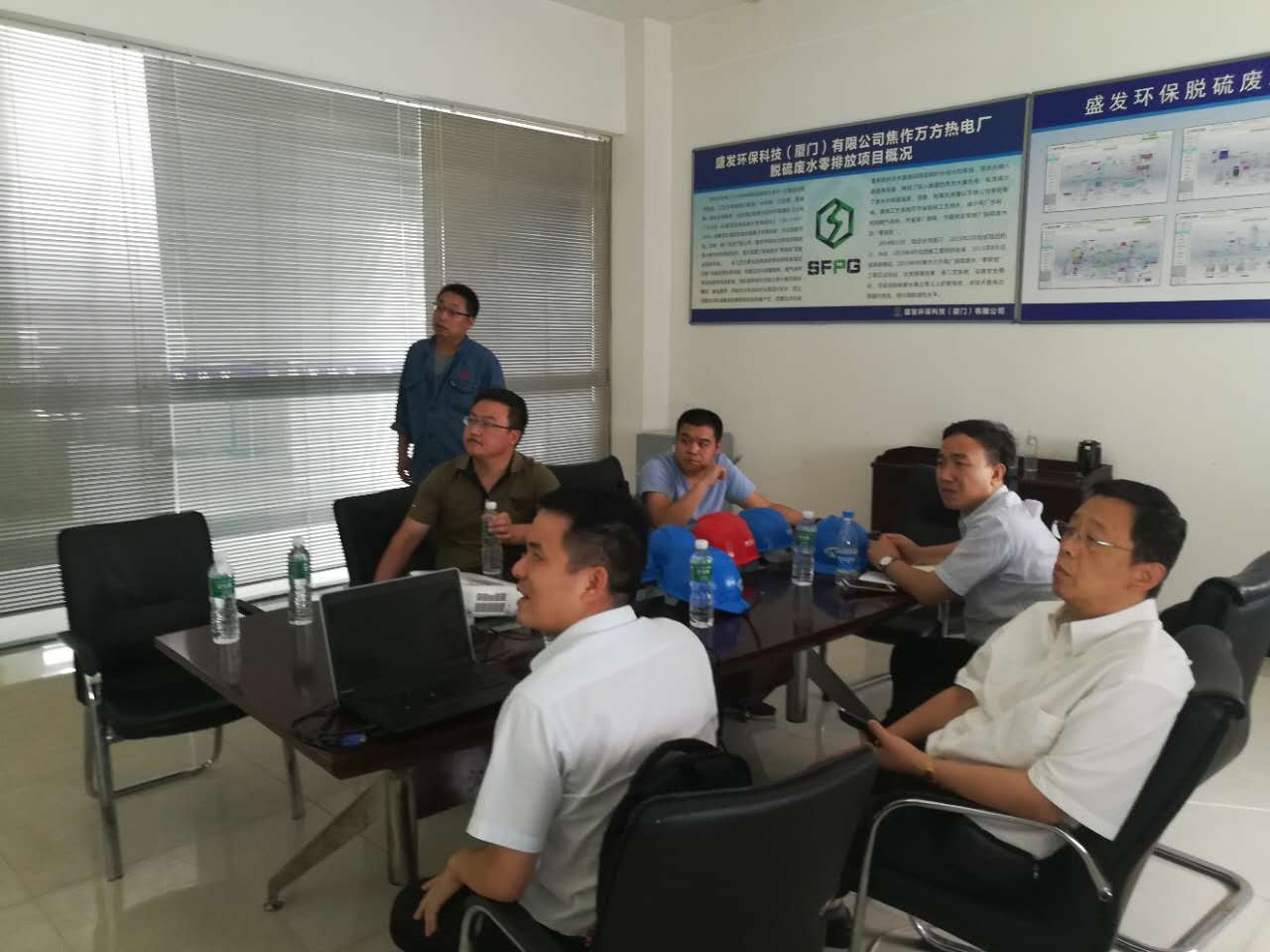 廣東長(zhǎng)青集團(tuán)滿城熱電李總一行蒞臨焦作萬方項(xiàng)目部